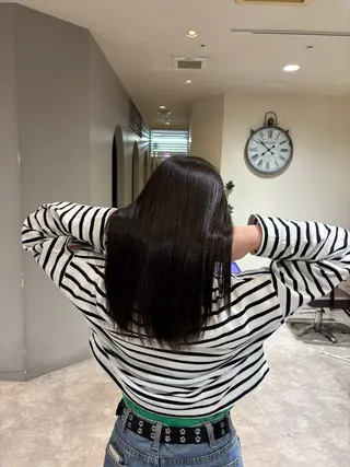 カラー 小林 咲璃のヘアスタイル