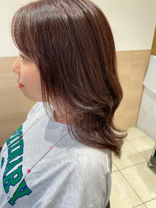 セミロング カラー 天野 瑠真のヘアスタイル
