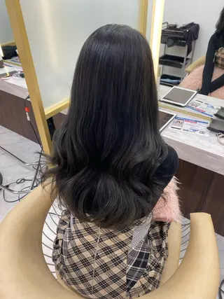 ロング カラー 古川 美羽のヘアスタイル
