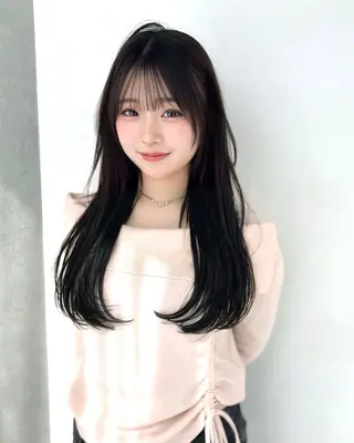 ロング けんけん cachecacheのヘアスタイル