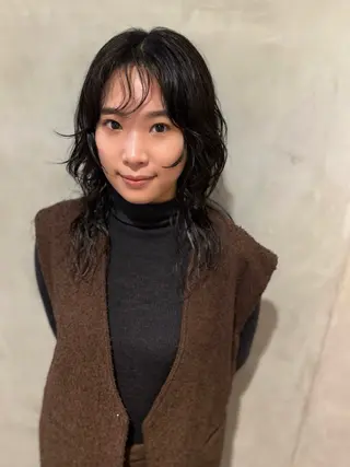 セミロング パーマ 優作 〜圧倒的信頼〜のヘアスタイル