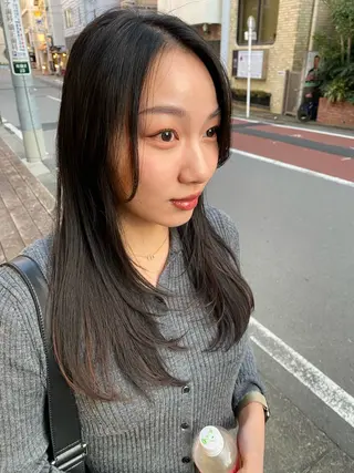 ロング ナチュラルヘア🫧 ナナミのヘアスタイル