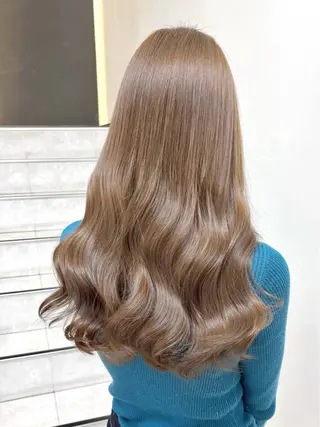 ロング 艶髪／透け感カラー ／ＲＹＯのヘアスタイル