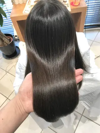 ロング ノンダメージ® 稲垣  いおりのヘアスタイル