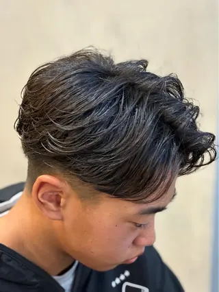 ショート パーマ ユウト 【メンズ限定】のヘアスタイル