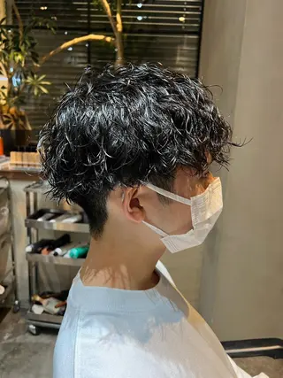 ショート パーマ メンズ 波巻きスパイラルパー マ/シャドウパーマ駿のヘアスタイル
