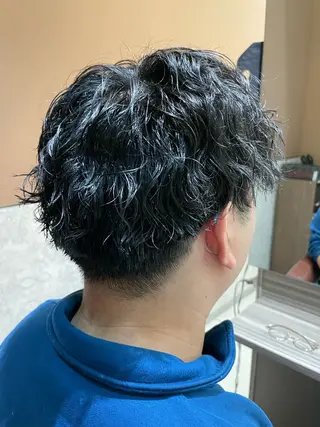 ショート パーマ メンズ 透明感カラー& メンズアイブロウ専門のヘアスタイル