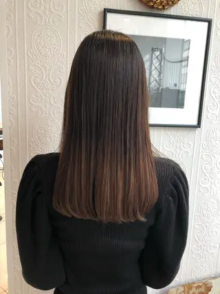 セミロング カラー 🍀富久 永梨🧸のヘアスタイル