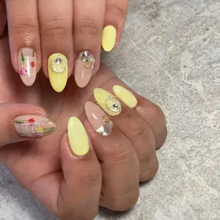 ネイル S. JEWELのネイルデザイン