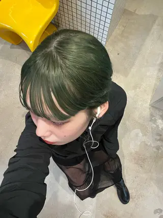 カラー sliver ・siki /YUIのヘアスタイル