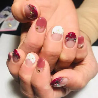 ネイル ECLAT エクラ所属・寺山 千鶴のネイルデザイン