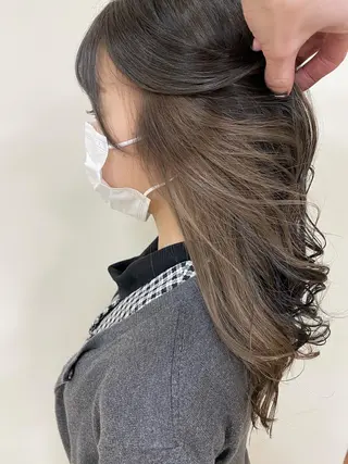 カラー SALOWIN栄 高須大貴のヘアスタイル