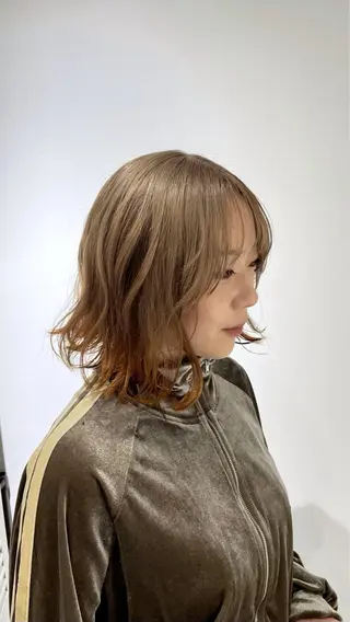 カラー lin.ブリーチ デザインカラーのヘアスタイル