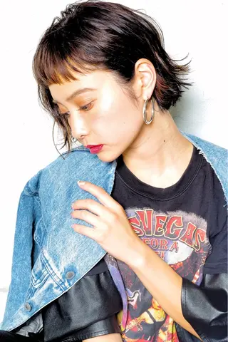 ショート カラー LOOP hairのヘアスタイル