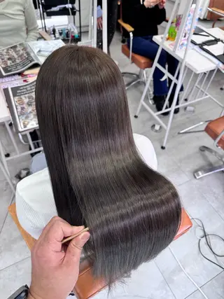 ロング 縮毛矯正⭐️ TAKAHIROのヘアスタイル