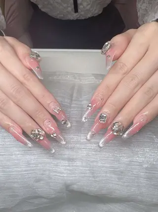 ネイル Lee Nailsのネイルデザイン