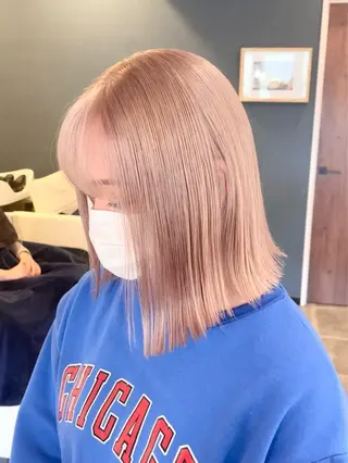 ミディアム カラー RUNERA TAKAのヘアスタイル