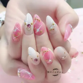 ネイル MoonNail ユリ🌸のネイルデザイン