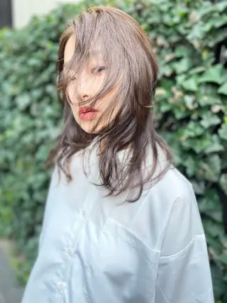 セミロング カラー EMANON名古屋所属・美谷添（ミヤゾエ） まどか大人ヘアサロンのヘアスタイル
