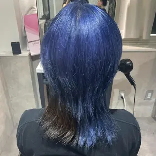 ミディアム カラー 🩵ハイトーン/ レイヤーYUZU🩵のヘアスタイル