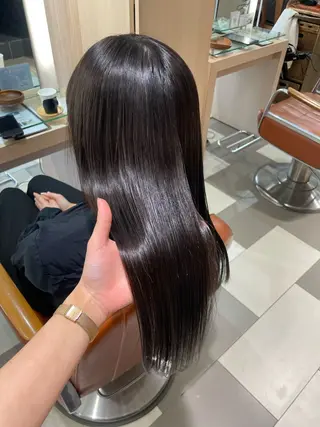セミロング 青沼夏未/オリーブ/ 寒色カラーのヘアスタイル