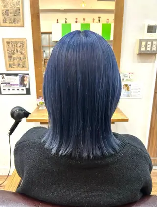 ミディアム コイエ カレンのヘアスタイル