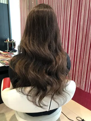 ミディアム カラー ヘアアレンジ 大塚 貴之のヘアスタイル
