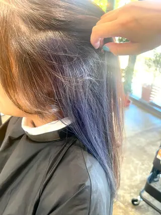 セミロング カラー cyan Amiのヘアスタイル
