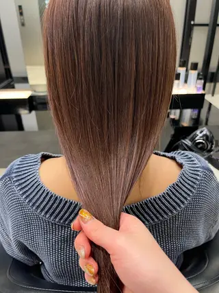 セミロング カラー ウスイマイコ カット/ケアカラーのヘアスタイル