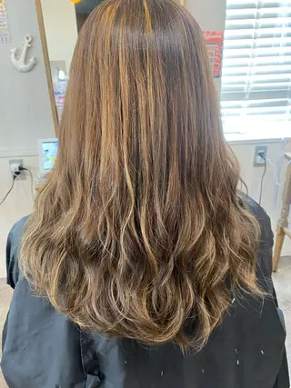 セミロング カラー くせ毛多毛特化 高橋　淳のヘアスタイル