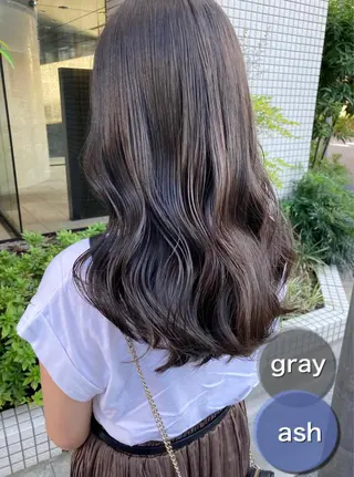ロング ✨色持ちの良い艶 カラー✨蟹江真世のヘアスタイル