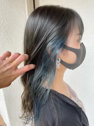 ロング カラー putri 副店長 岸本　拓真のヘアスタイル
