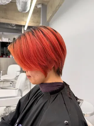ショート カラー ハイトーンレイヤー 顔まわりSOTAのヘアスタイル