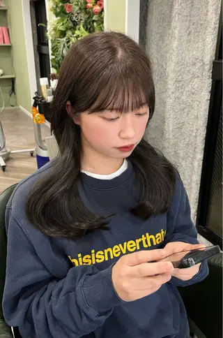 カラー AYANE ◝✩韓国ヘアのヘアスタイル