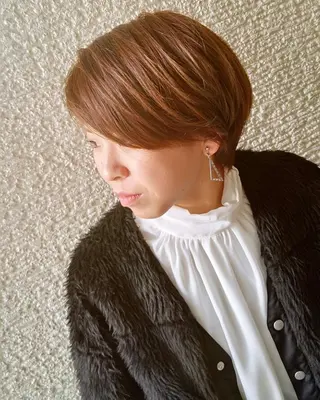 ショート カラー SaKai Nozomiのヘアスタイル