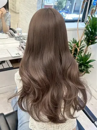 ロング 岡田 聖蘭のヘアスタイル