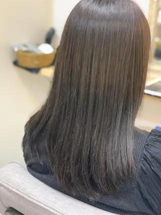 セミロング カラー 山本 悟志のヘアスタイル