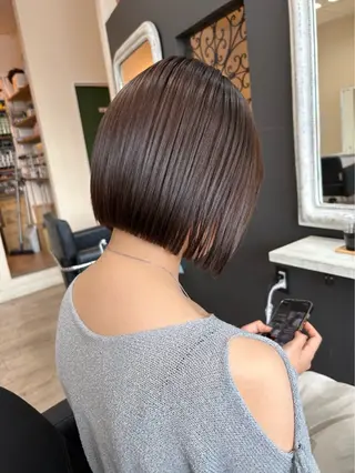 ショート カラー YURA hairのヘアスタイル