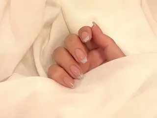 ミディアム 𝐞𝐚𝐜𝐡 nanami🩰のネイルデザイン
