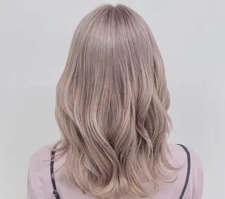 セミロング naomi (夜間営業受付中★)のヘアスタイル