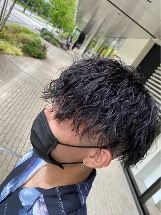 ショート パーマ ヘアアレンジ メンズ 金森 斗夢のヘアスタイル