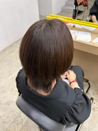 ショート カラー 田中 梨緒のヘアスタイル
