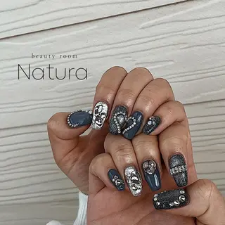 ネイル マツエク・マツパ アイブロウ beautyroom Naturaのネイルデザイン