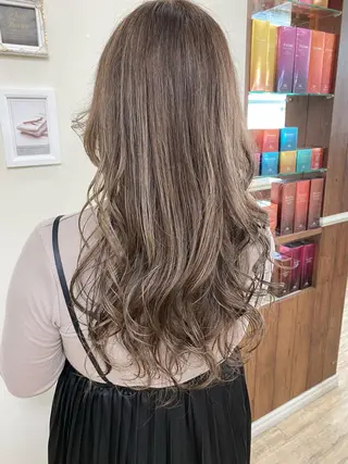 カラー SALOWIN栄 高須大貴のヘアスタイル