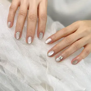 ネイル Nail salon TROISのネイルデザイン