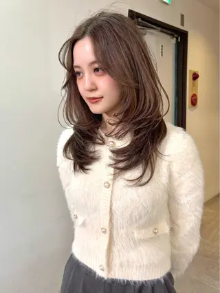 セミロング カラー mizuki/ピンク ベージュ.レイヤーのヘアスタイル