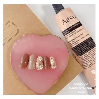 ミディアム ネイル 👑enen style👑のネイルデザイン