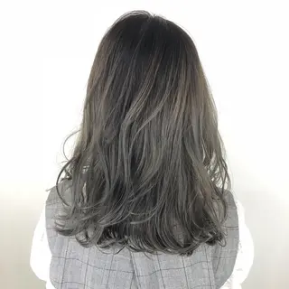 ミディアム カラー TOMOKA 艶髪/透明感カラーのヘアスタイル