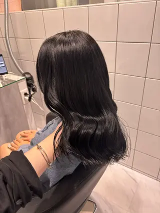 セミロング カラー 表参道♡暗髪♡ 艶カラー♡アユミのヘアスタイル