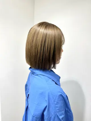 ショート カラー レイヤー ハイトーン 暖色⭐︎KANAKOのヘアスタイル